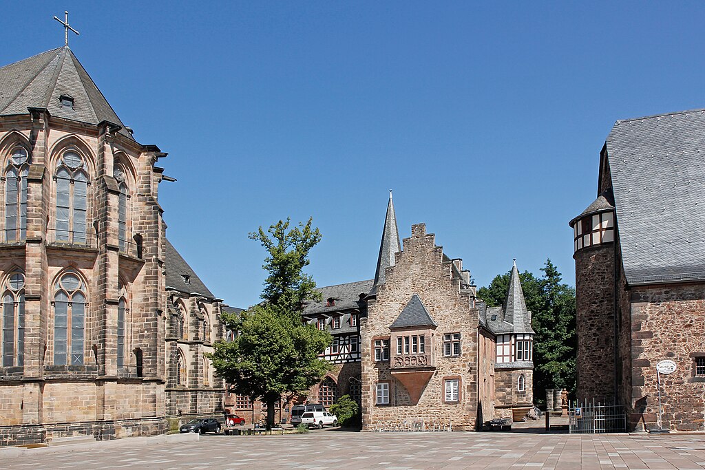 4b67f927d0feee718a69e49d3f8557e7